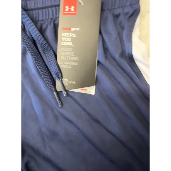 NWT* Under Armour Womens HeatGear Athletic Shorts Small - Picture 4 of 8